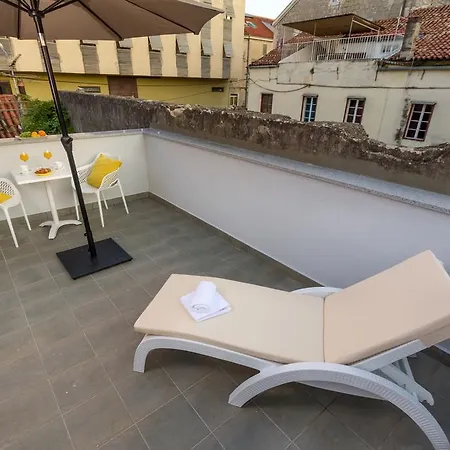 Apartment Lux Arija *