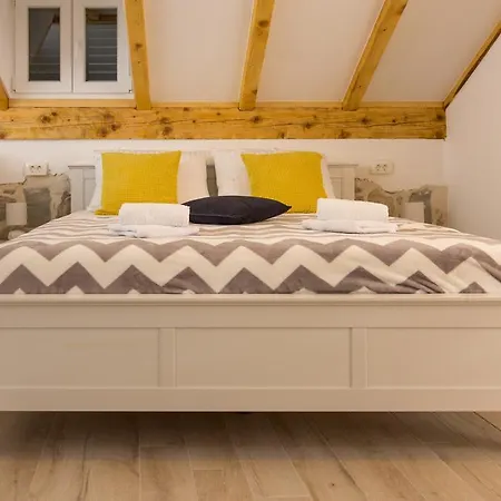Apartment Lux Arija