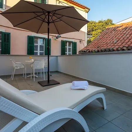 Apartment Lux Arija *