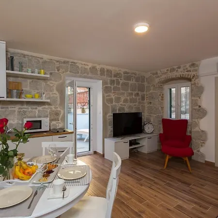 Apartment Lux Arija *